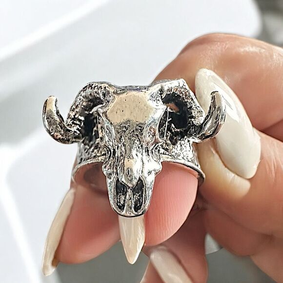 NIB Silver Ram Skull ring, Goat Skull ring, Buffalo Skull, Sheep Skull ring, Vin - Picture 2 of 9